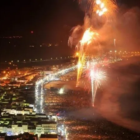 Ricky House Big Waves Lejlighed *